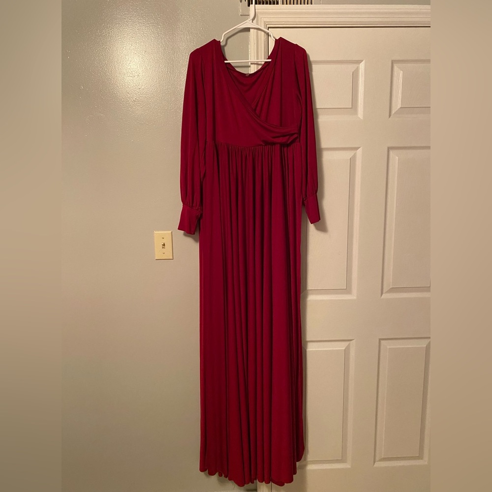 Maternity, XL, two slits on both sides for legs, dark red, shows bump well!